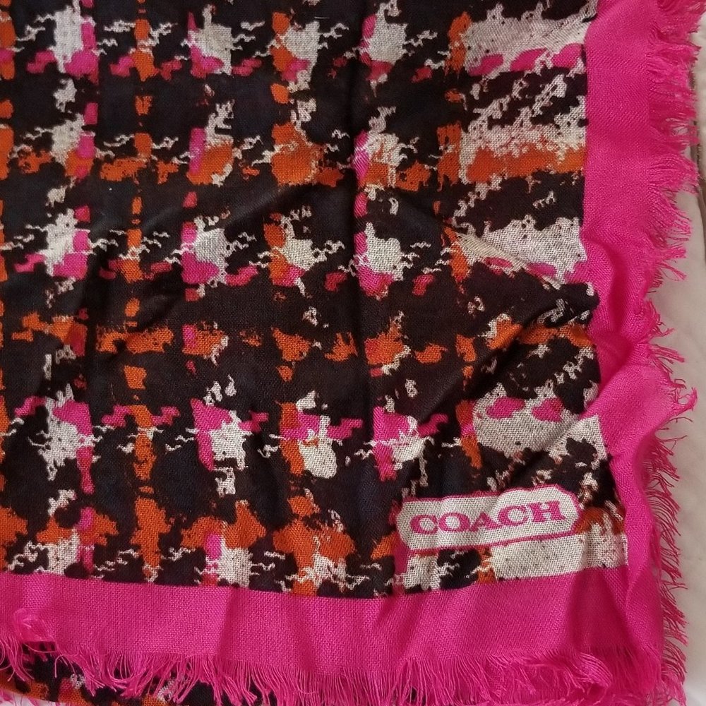 Coach Bonnie Boucle Square Scarf